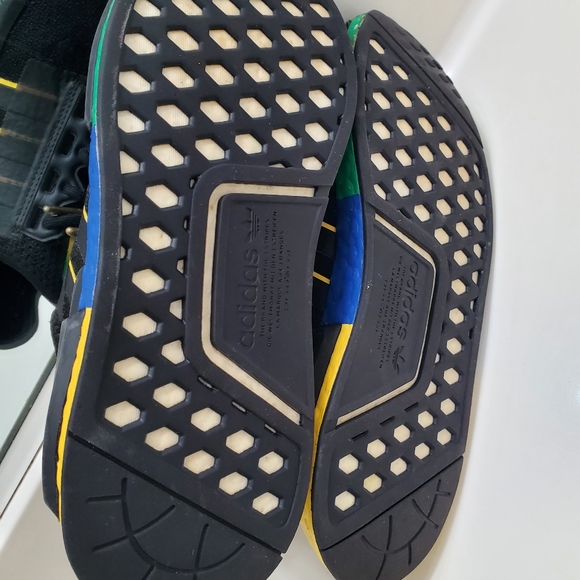 ADIDAS NMD R1 V2 GS Rio De Janeiro - Picture 11 of 13